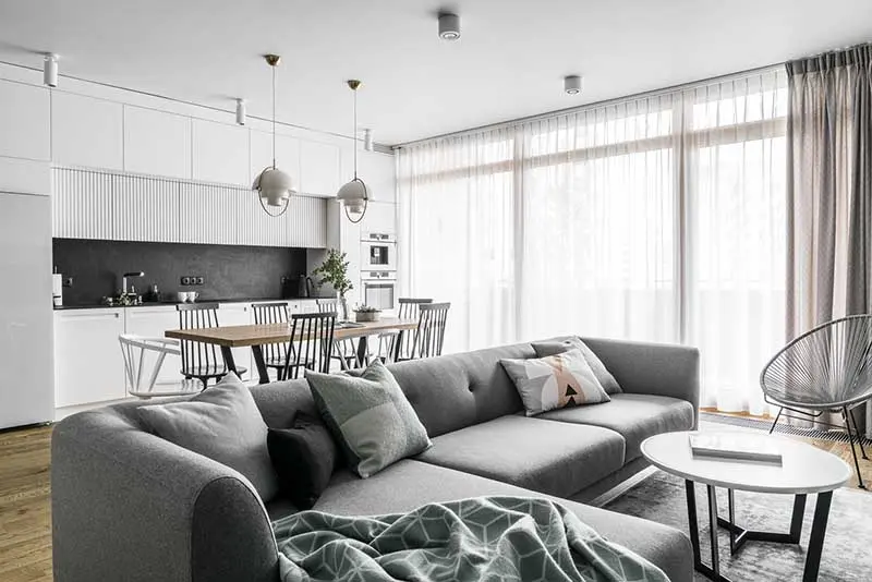 Kuchnia i jadalnia łączona w stylu skandynawskim