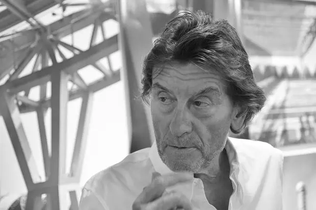 z14637757Q,Helmut-Jahn