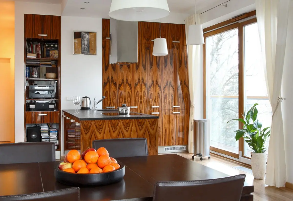 a8d777992cc79970c6d19de243efd3ab-1200x0-c-default