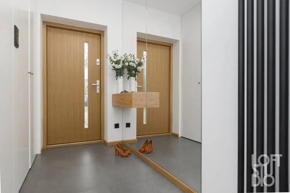 Przedpokój, projekt: LOFTSTUDIO  arch. wnętrz Irena Lang