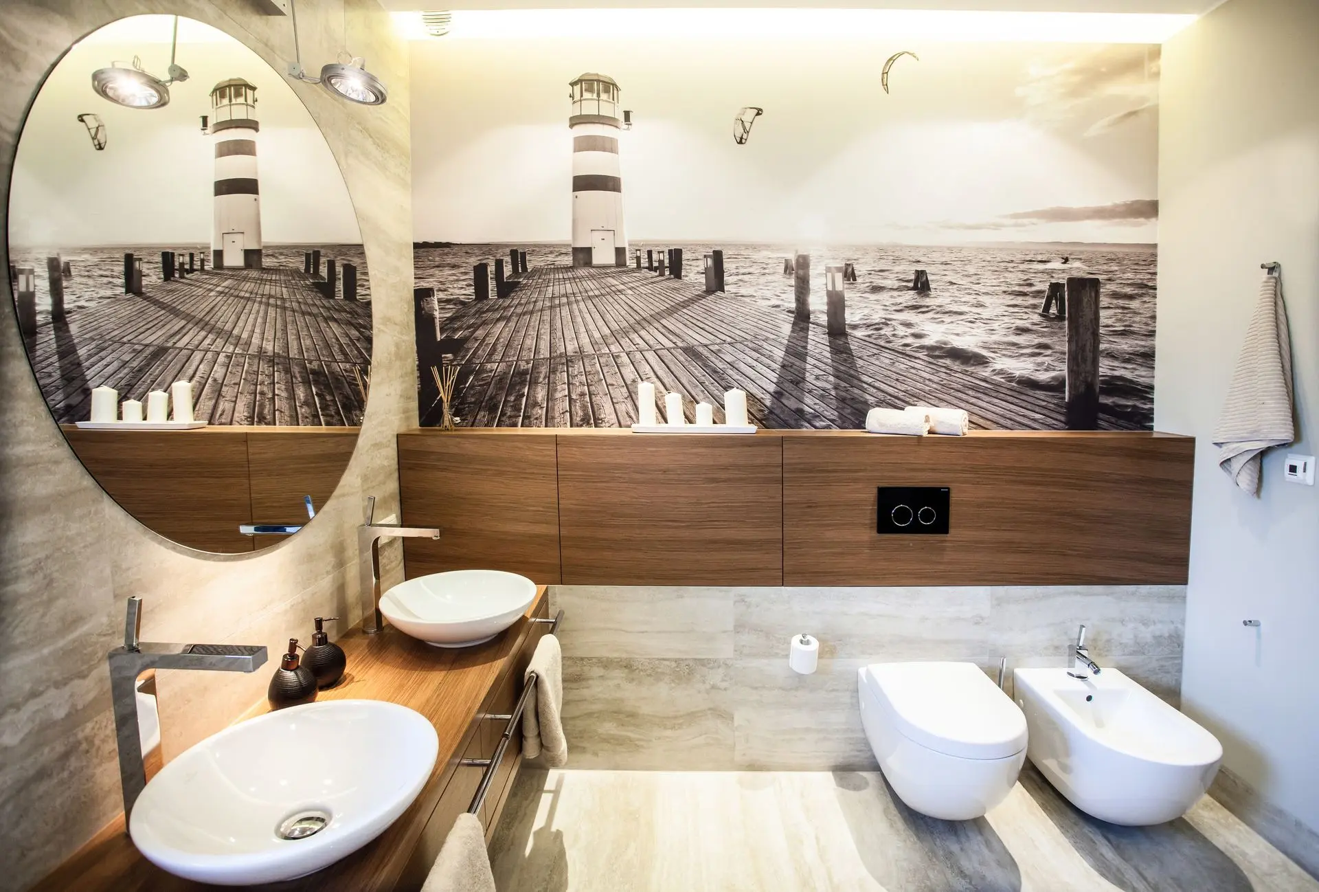 Dwie umywalki w jednej łazience | proj. emDesign