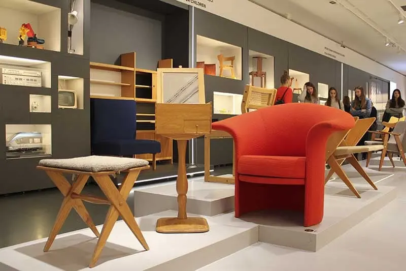 Fotel Tulipan Teresy Kruszewskiej