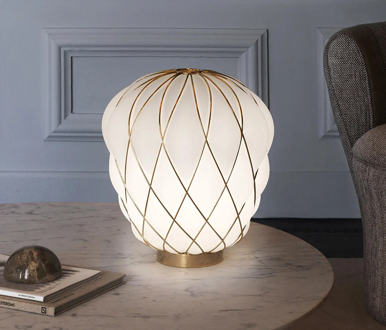 Pinecone Table lamp by FontanaArte