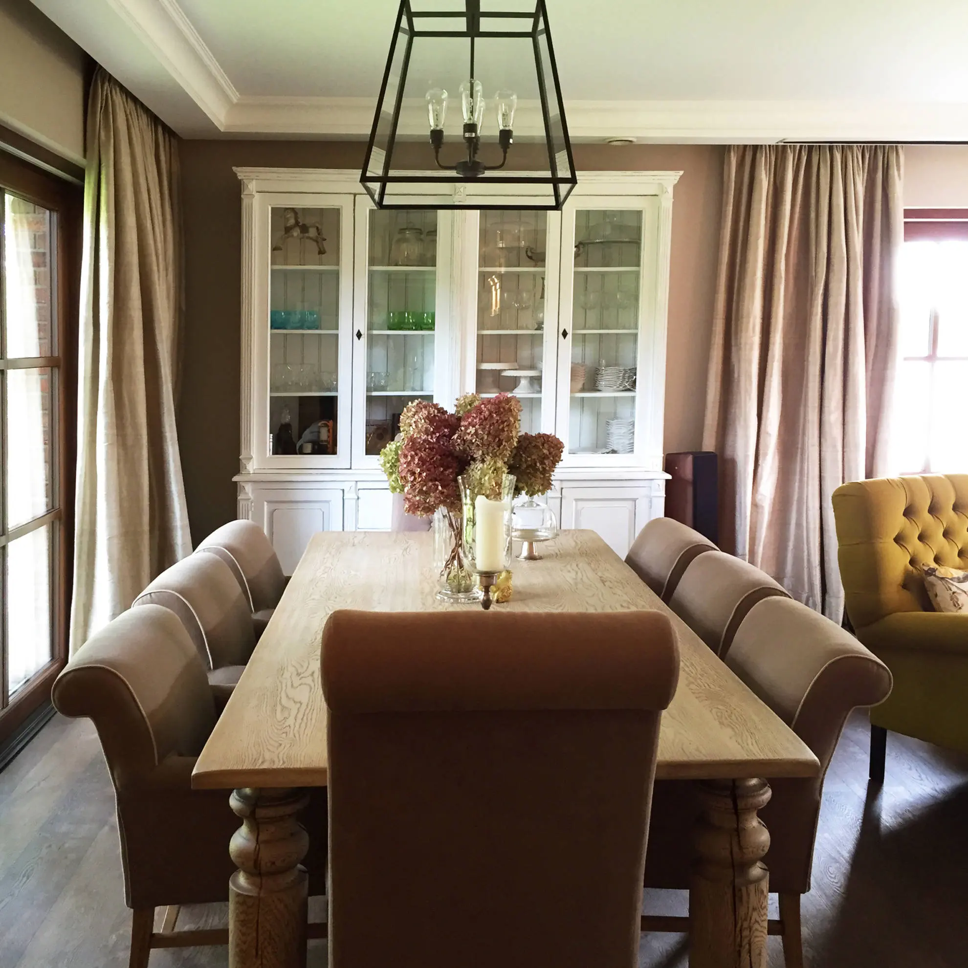 Ponadczasowy dom nad jeziorem | Proj. SAS