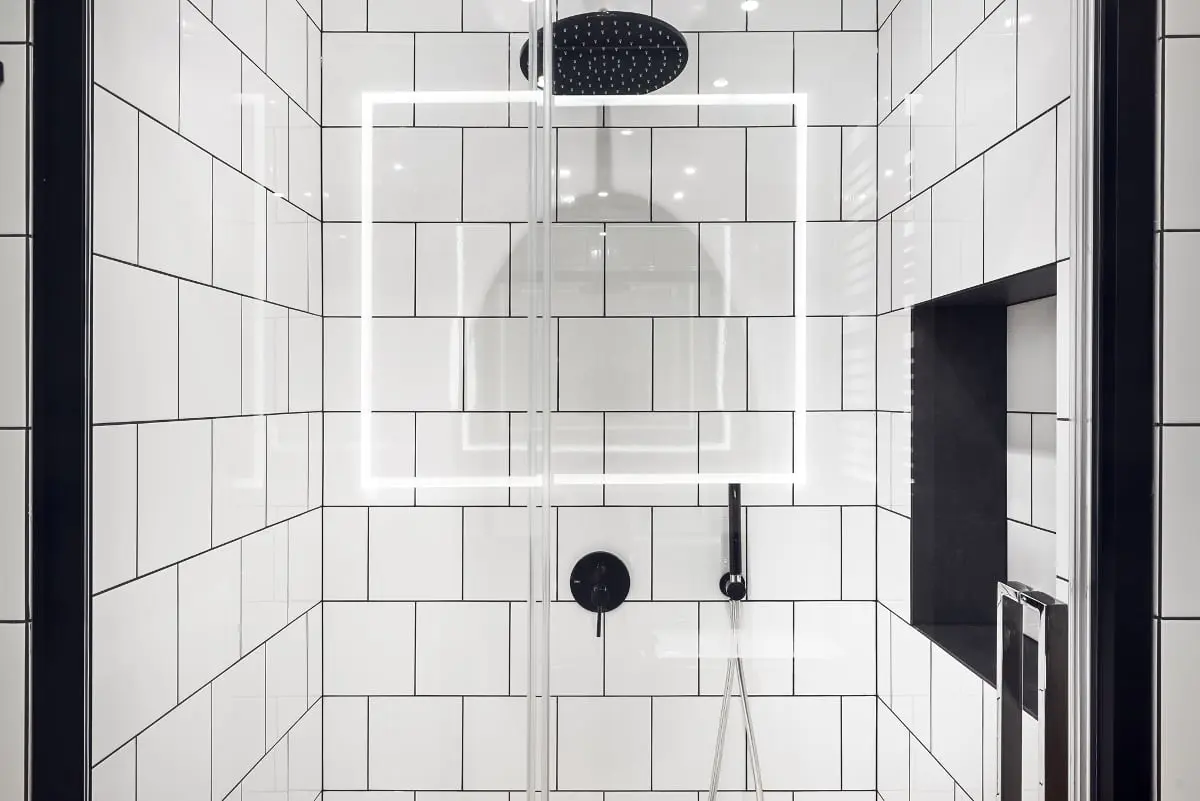 Łazienka black & white | proj. JT Grupa, photo: Tom Kurek