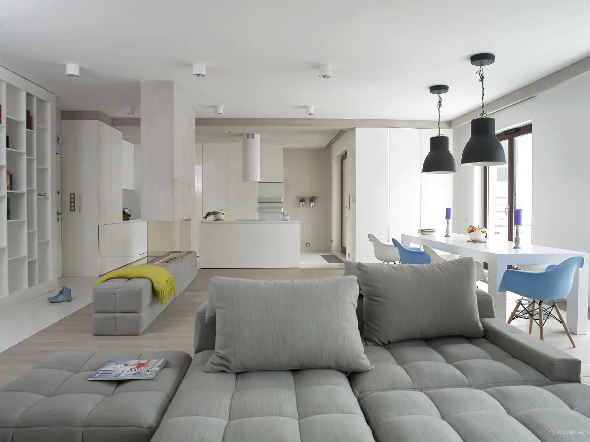 W projekcie nowoczesnego domu znalazło się oświetlenie od AQUAFORM (Hola Design)