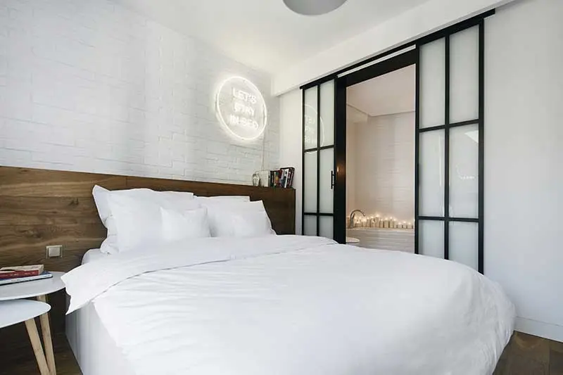 Łazienka w sypialni