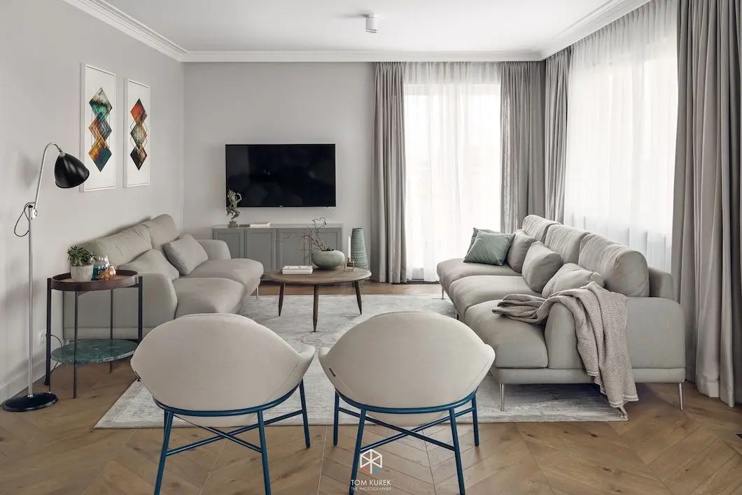 Aranżacja salonu w odcieniach szarości | proj. LOFT Magdalena Adamus, photo: Tom Kurek