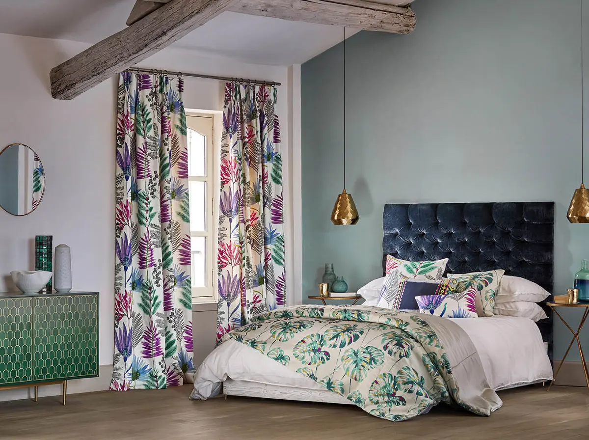 Kolekcja tapet i tkanin Zapara od marki Harlequin – produkty są dostępne w naszych showroomach