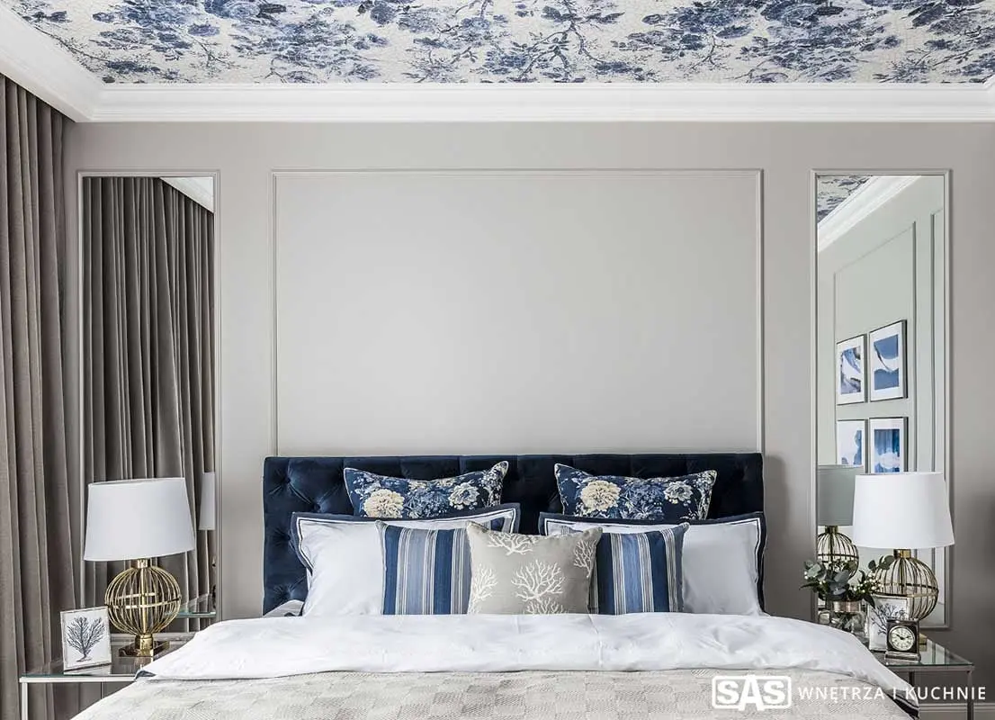 Sypialnia z akcentem na sufit | proj. SAS Wnętrza i Kuchnie