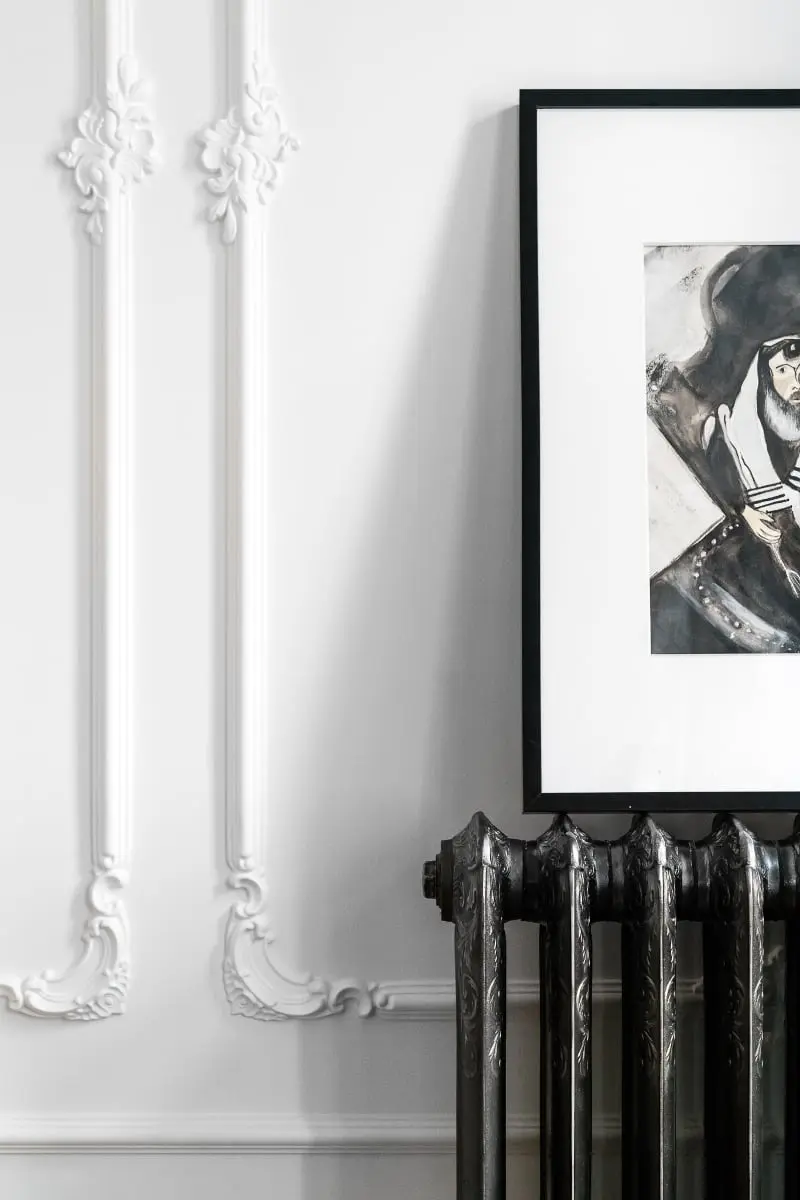 Ozdobne listwy dodają jeszcze większej elegancji wnętrzu (zdjęcia: Fotomohito)