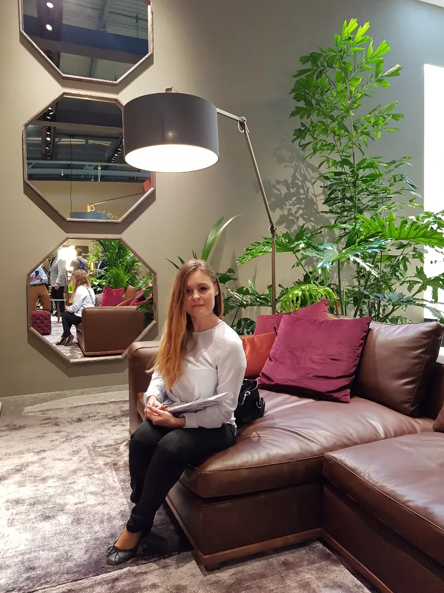 Heksagony, roślinność, nieoczywiste połączenie kolorów – stoisko Porada