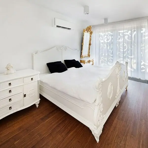 Dom z wycinanką, Poznań – Kluj Architekci/PL+