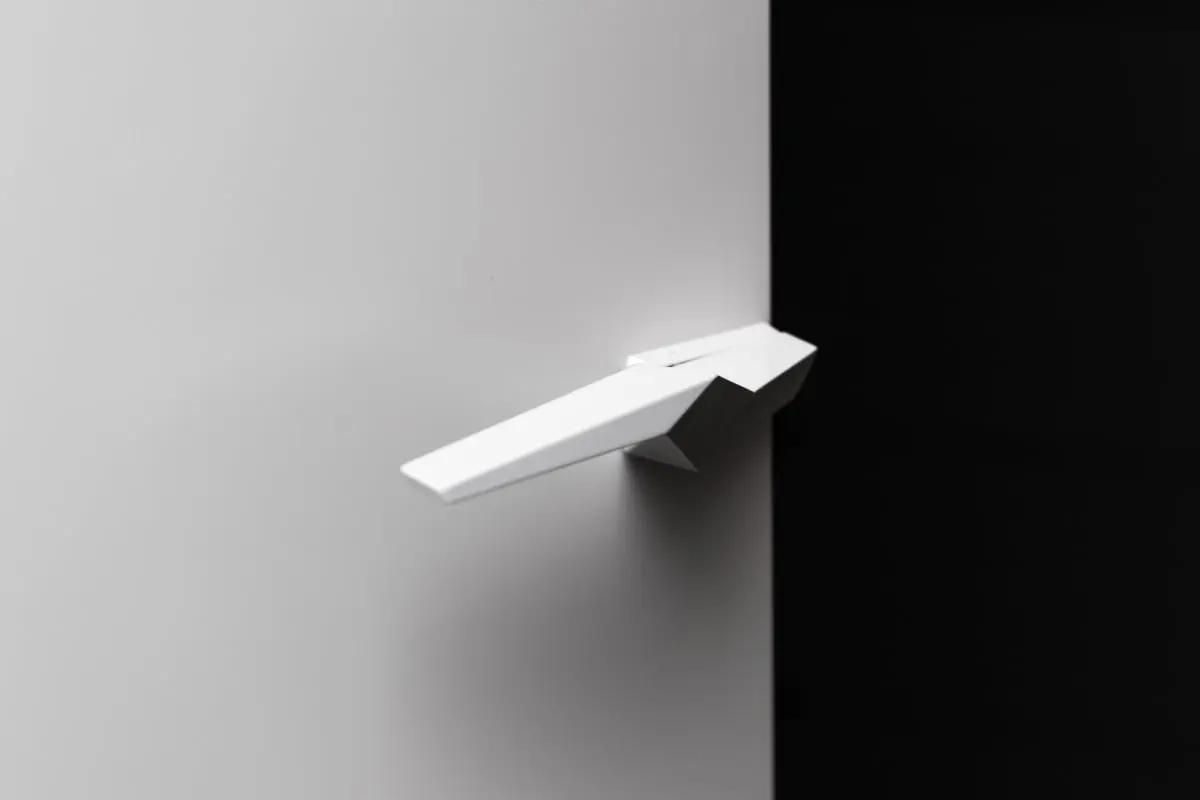 Designerska klamka Hewi - dostępna w naszych showroomach