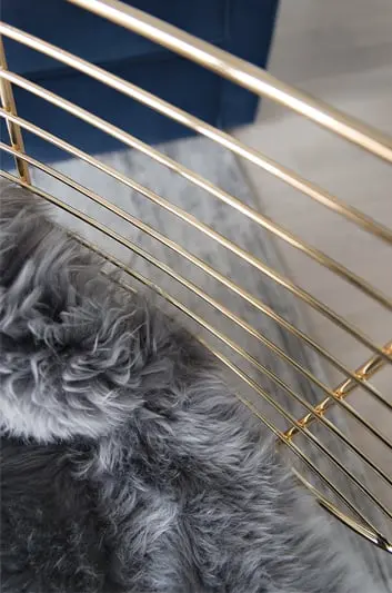 Złoto we wnętrzu | proj. Studio LOKO (zdjęcie: Magdalena Płoszaj)