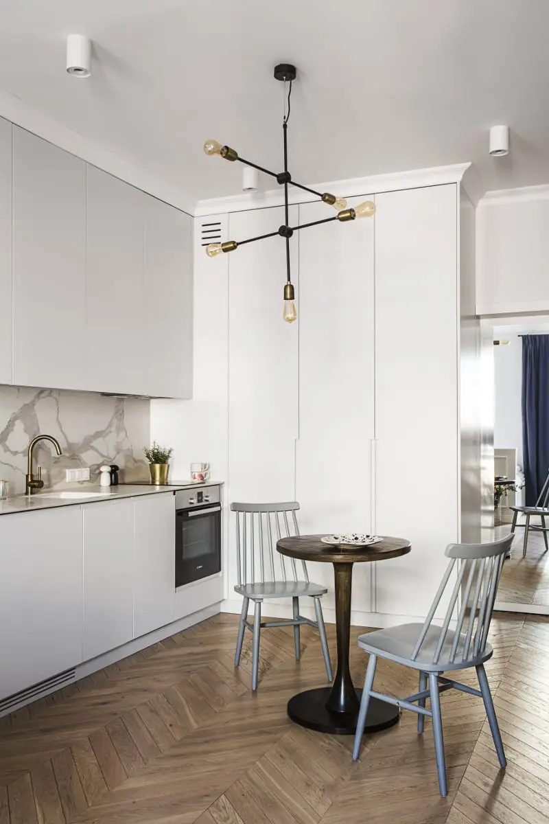 Aneks kuchenny z mini jadalnią | proj. OIKOI