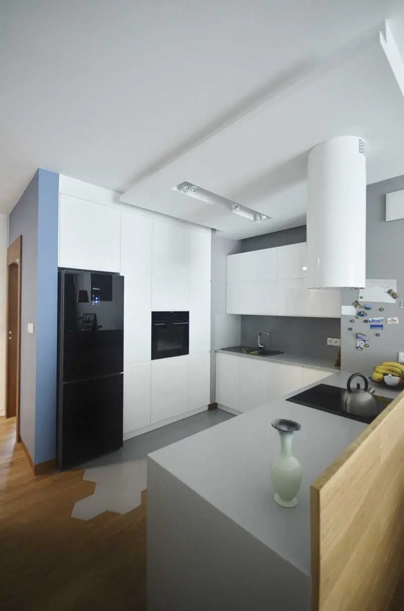 Nowoczesna kuchnia w minimalistycznym duchu | proj. Olivkadesign