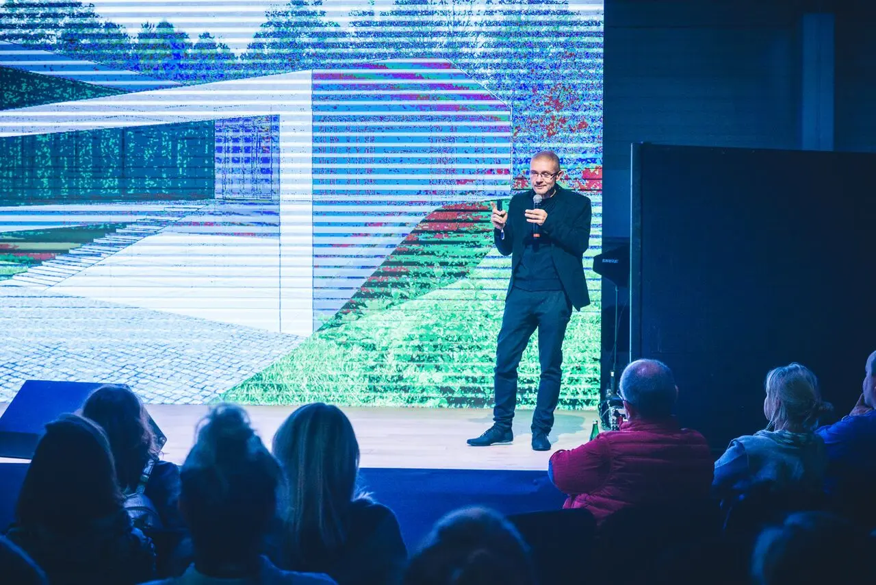 Warsaw Home | źródło: www.warsawhome.eu