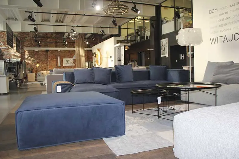 Narożnik Cushions na ekspozycji w showroomie Internity Home w Warszawie (ul. Duchnicka 3)