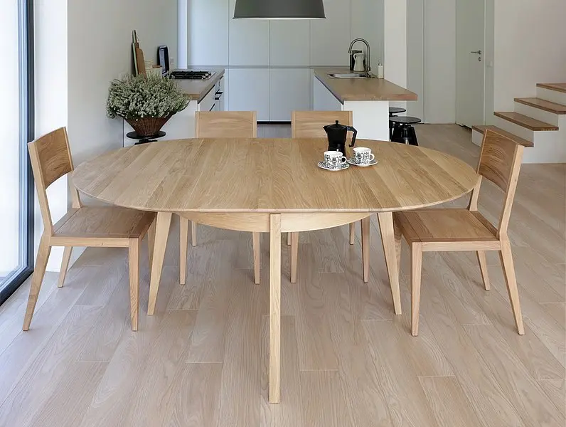 Stół rozkładany Miloni Fox dostępny w Internity Home i Prodesigne