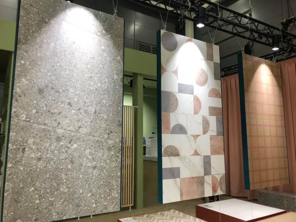 Stoisko marki Ornamenta (zdjęcie: https://www.facebook.com/ornamentaceramics/)