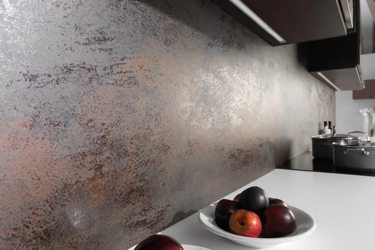 Płytka metaliczna X Light Nox marki Urbatek (Grupa Porcelanosa)