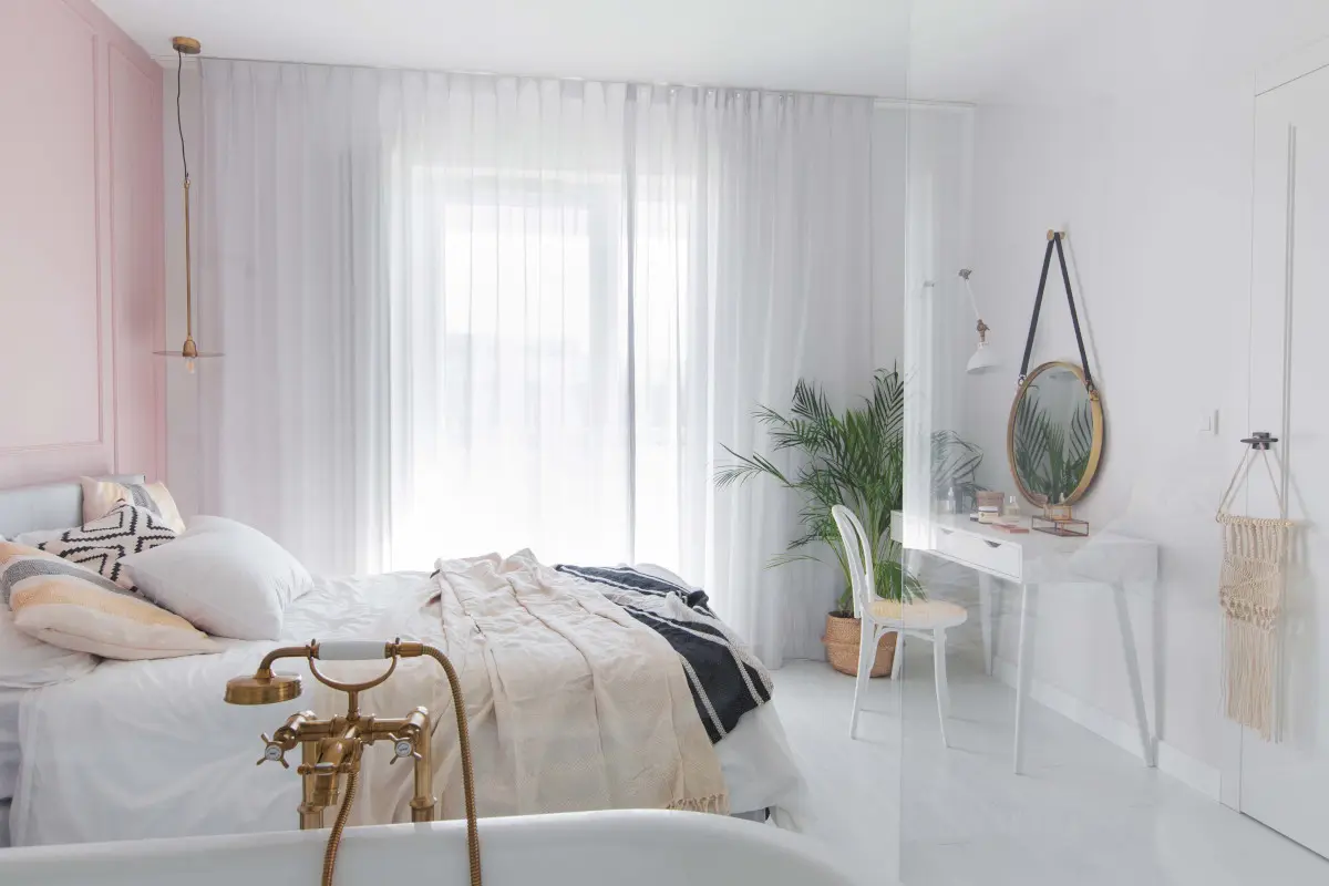 Sypialnia z toaletką | proj. Dash Interiors