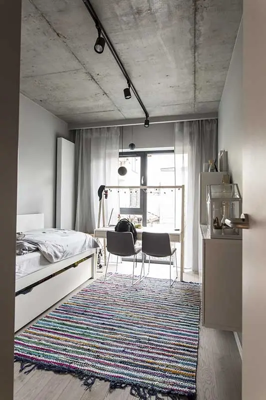 Całe mieszkanie jest utrzymane w jednej stylistyce, co gwarantuje spójność projektu