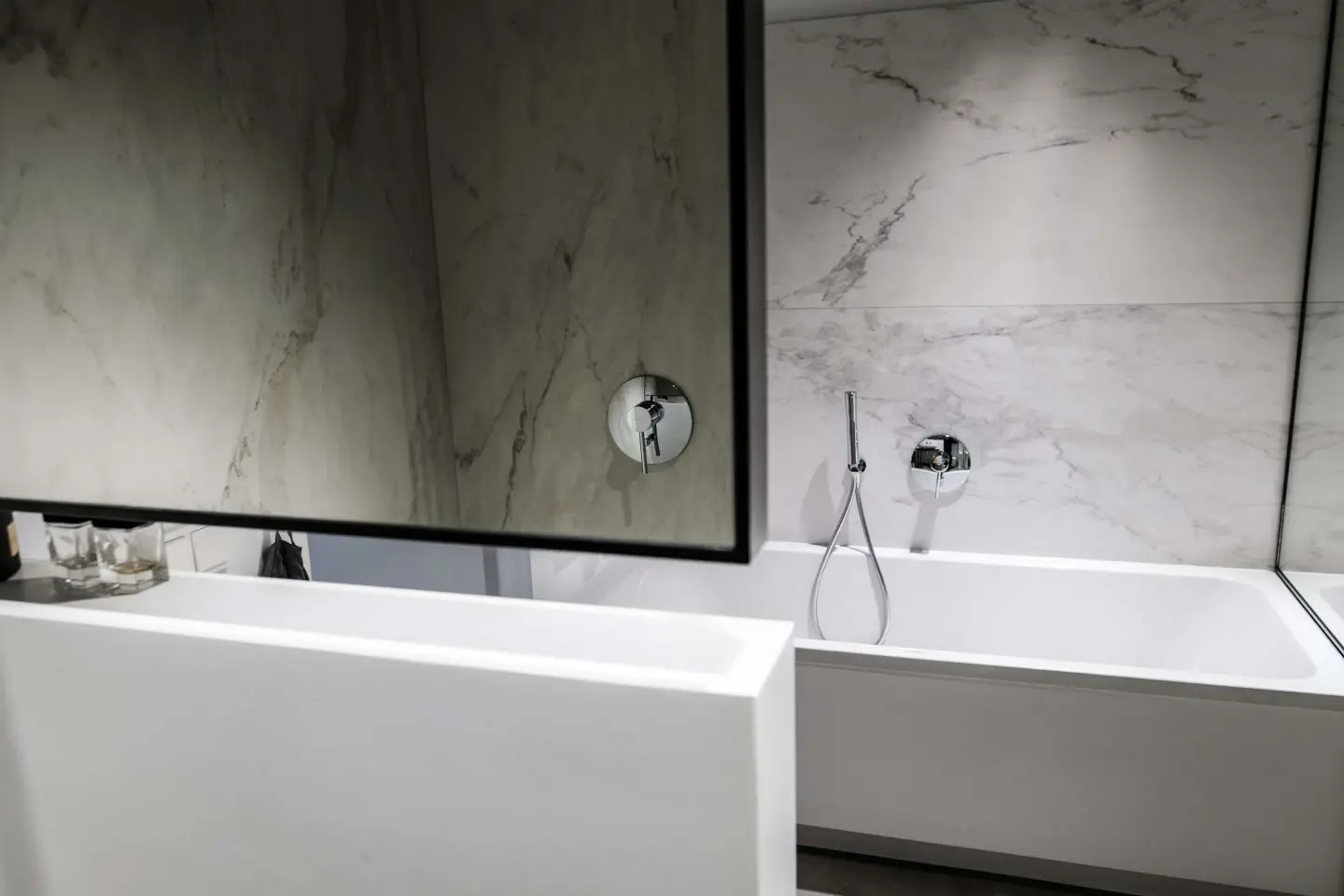 Minimalistyczna łazienka | proj. NOWW Studio