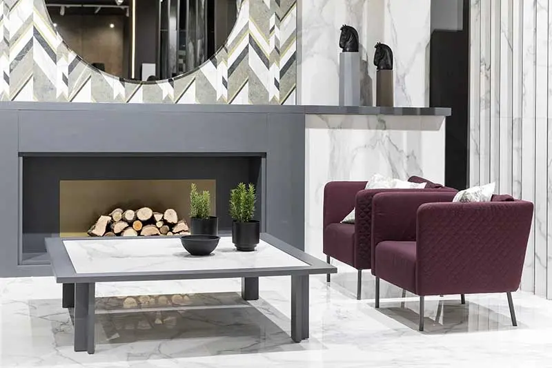 Płytki na salonach (źródło: https://cevisama.feriavalencia.com/en/) 