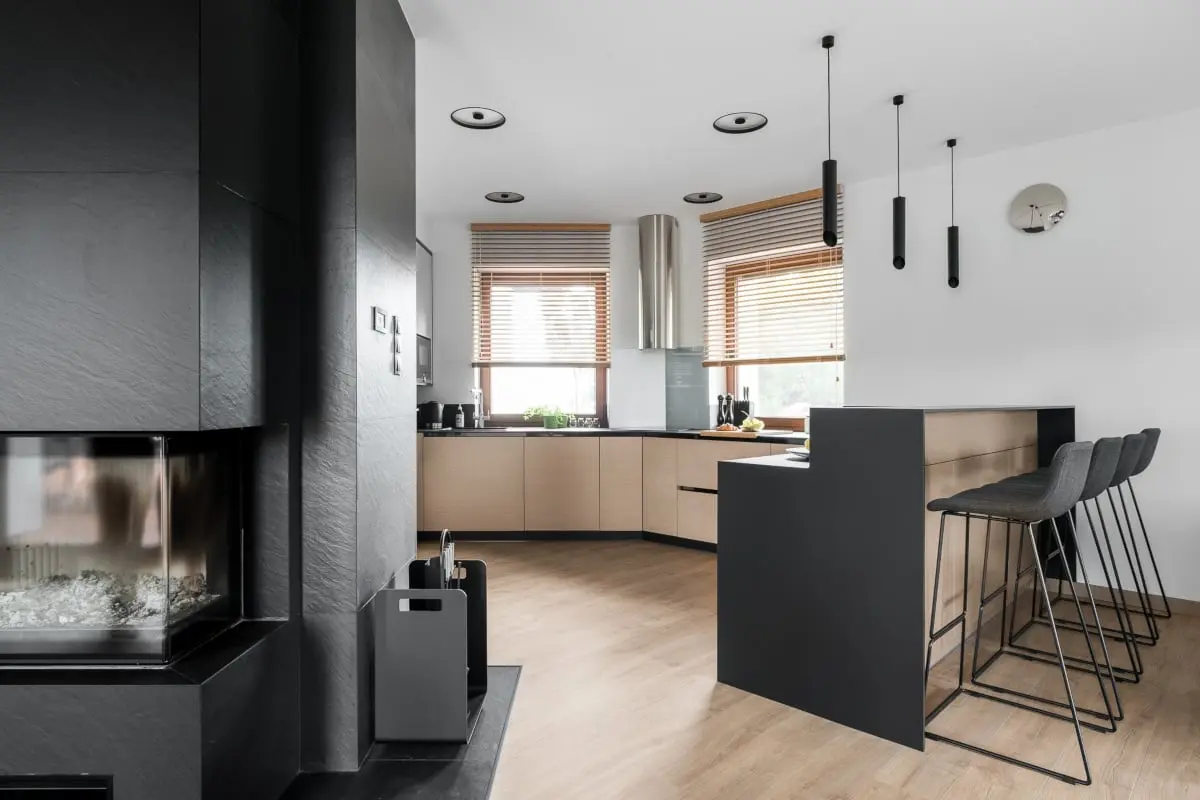 Szaro - drewniana kuchnia | proj. Studio Projekt, zdj. Fotomohito