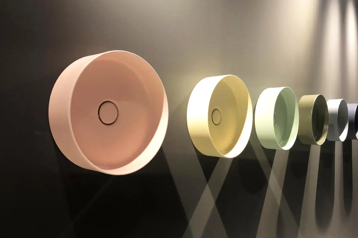 Kolorowa ceramika Hushlab dostępna w Internity Home i Prodesigne