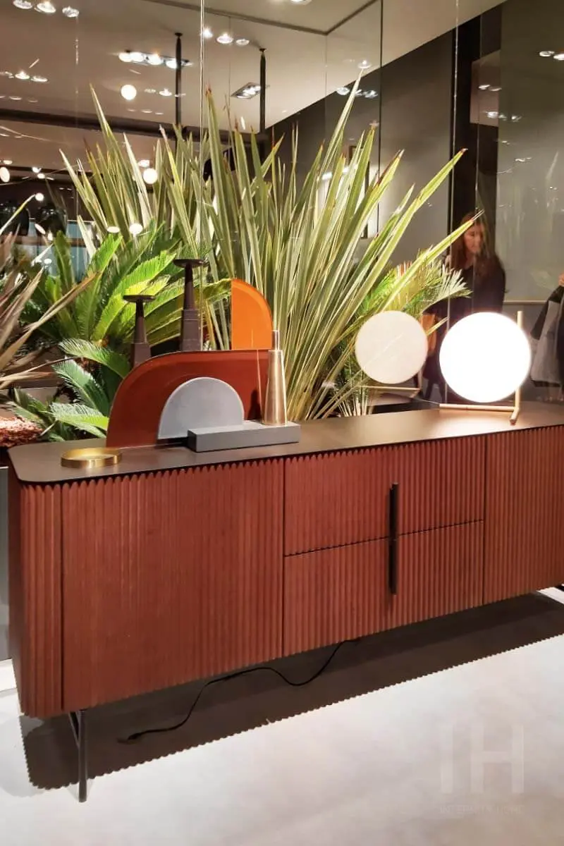 Komoda na nóżkach Alf Dafre