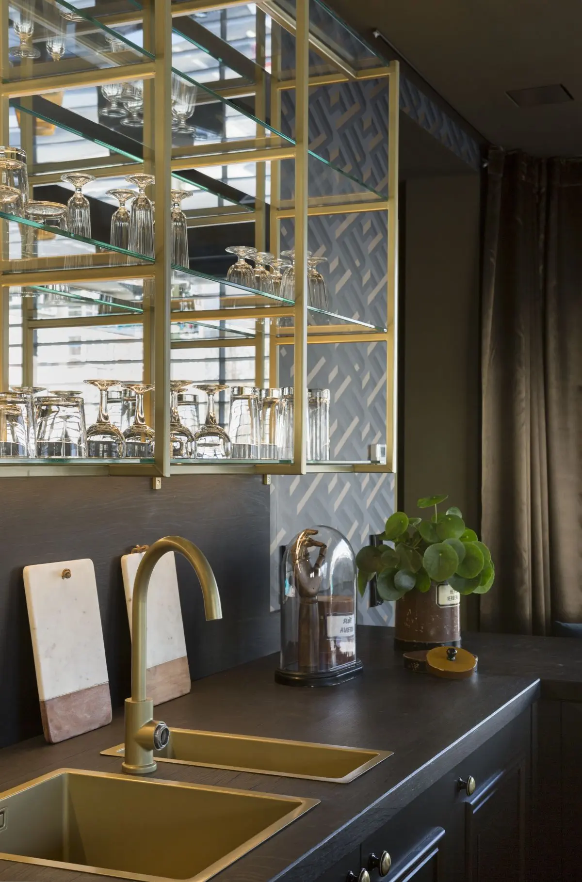 Dekoracje do kuchni powinniśmy dobierać tak samo starannie jak do innych wnętrz (fot. mat. prasowe)