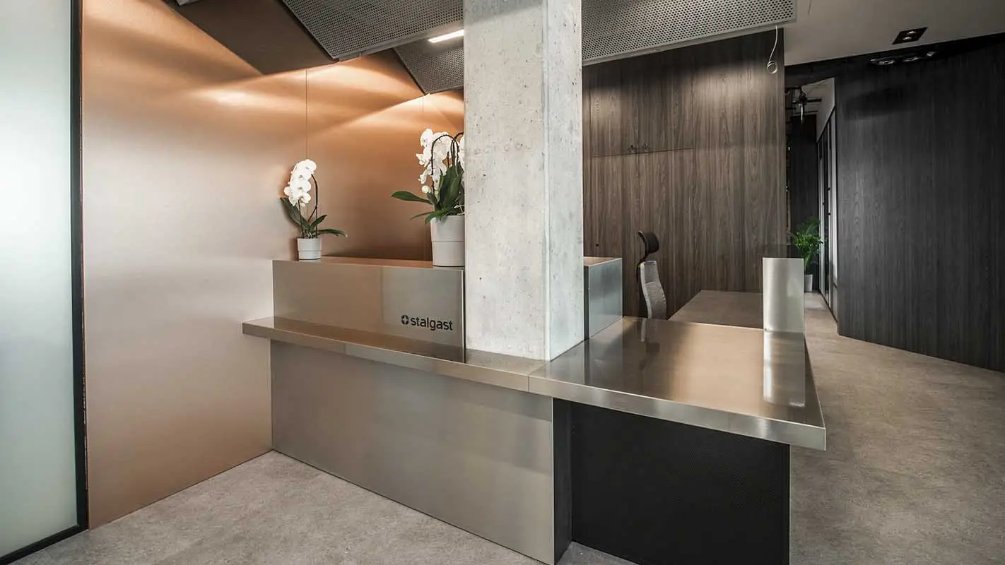 Biuro Stalgast powstało w Centrum Praskim Koneser | Proj: MADAMA