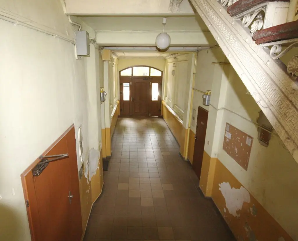 Modernizacja klatki schodowej XIX-wiecznej kamienicy przy ul Kościuszki 30 w Gliwicach. Projekt: Zalewski Architecture Group / Krzysztof Zalewski, Adam Gil - fot. Tomasz Zakrzewski/ archifolio.pl