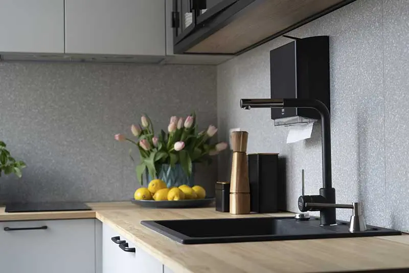 Metamorfoza mieszkania pisarza Tadeusza Konwickiego | Proj: Dorota Szelągowska Foto: Piotr Mizerski