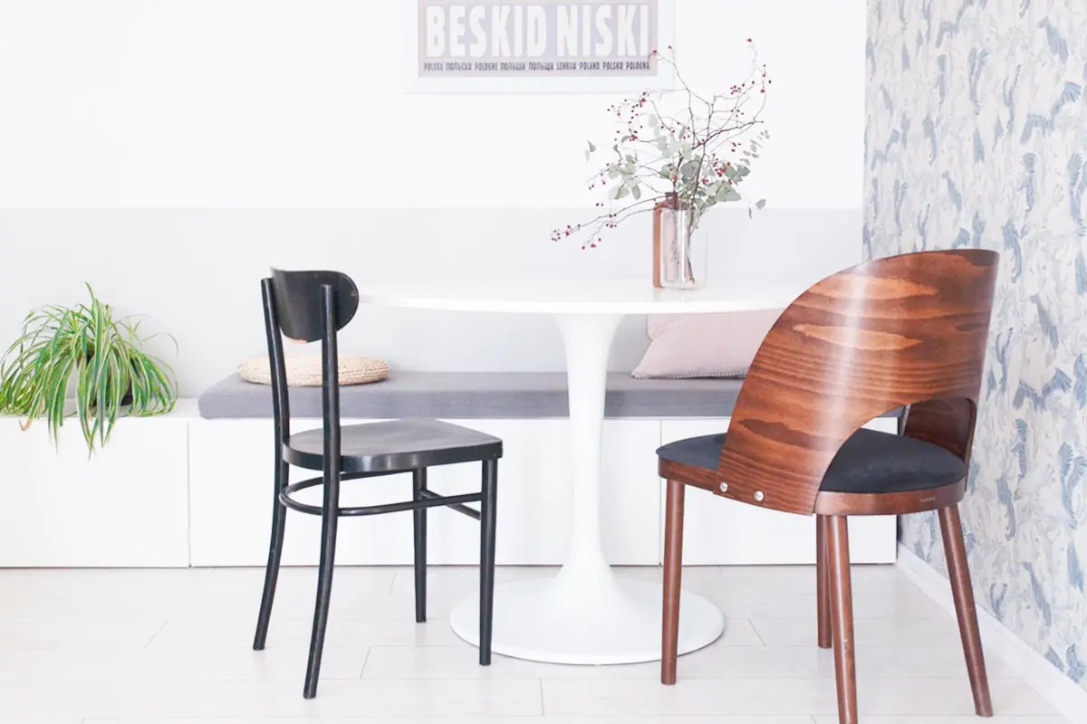 Lamperia w kuchni, poza dekoracją, spełnia również swoją praktyczną funkcję. | Źródło @aletuladnie