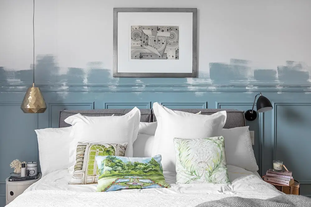 Fantazyjna lamperia z sztukaterii. | Projekt: Filip Domagała (Domagala Design), fot.: Ayuko Studio