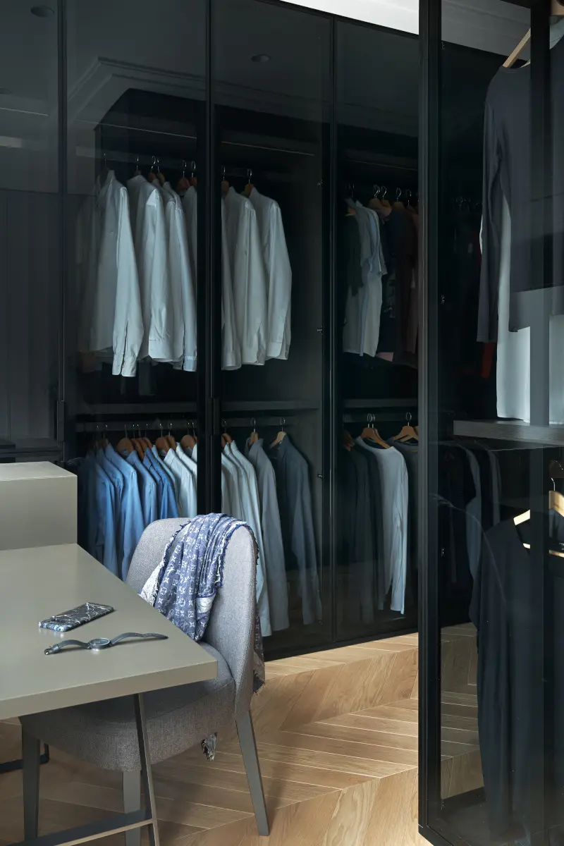 Garderoba | proj. Katarzyna Kraszewska, zdj. Tom Kurek, stylizacja: Eliza Mrozińska, Nina Kalicka