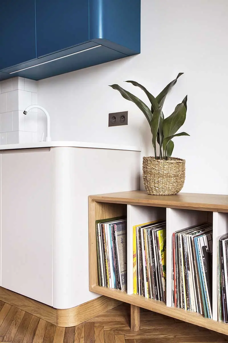 Małe 18 metrowe mieszkanie z charakterem | Projekt pracowni Schudy Studio