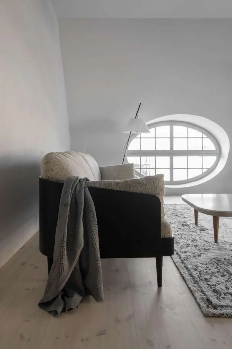 APARTAMENT NA PODDASZU KAMIENICY Z 1911 ROKU W KRAKO