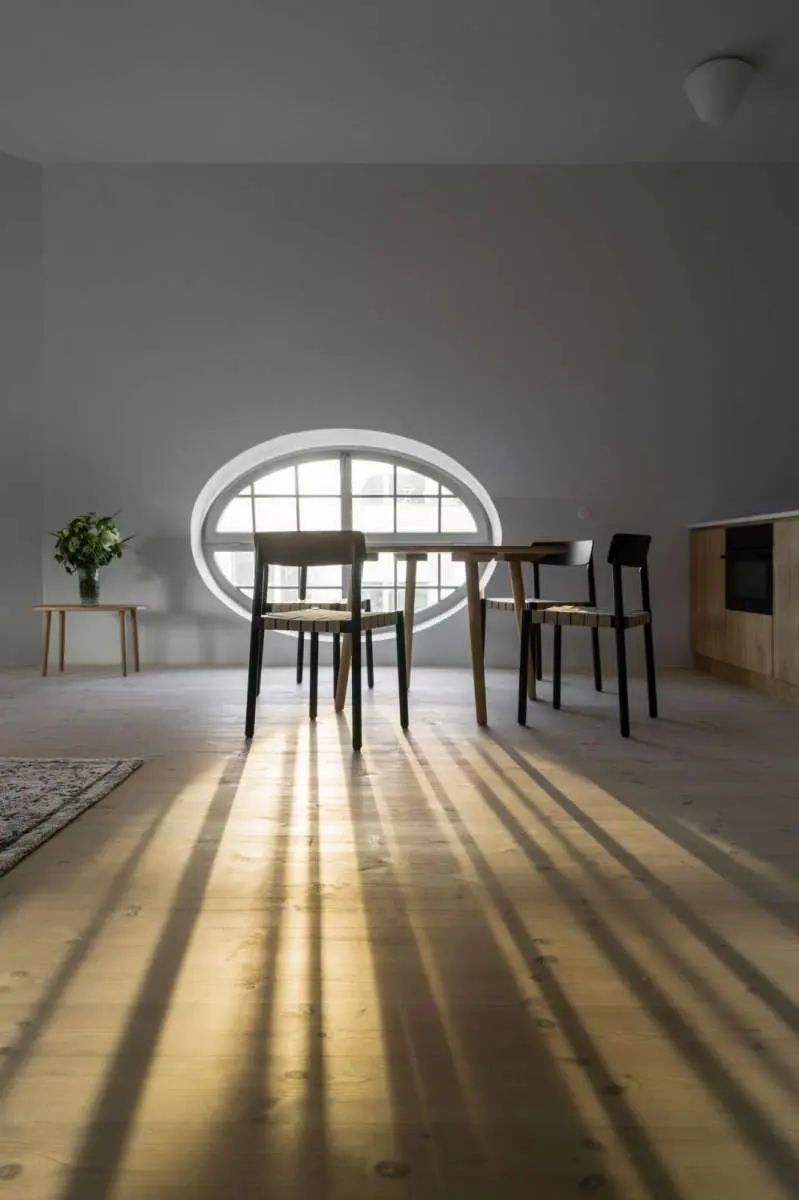 APARTAMENT NA PODDASZU KAMIENICY Z 1911 ROKU W KRAKO