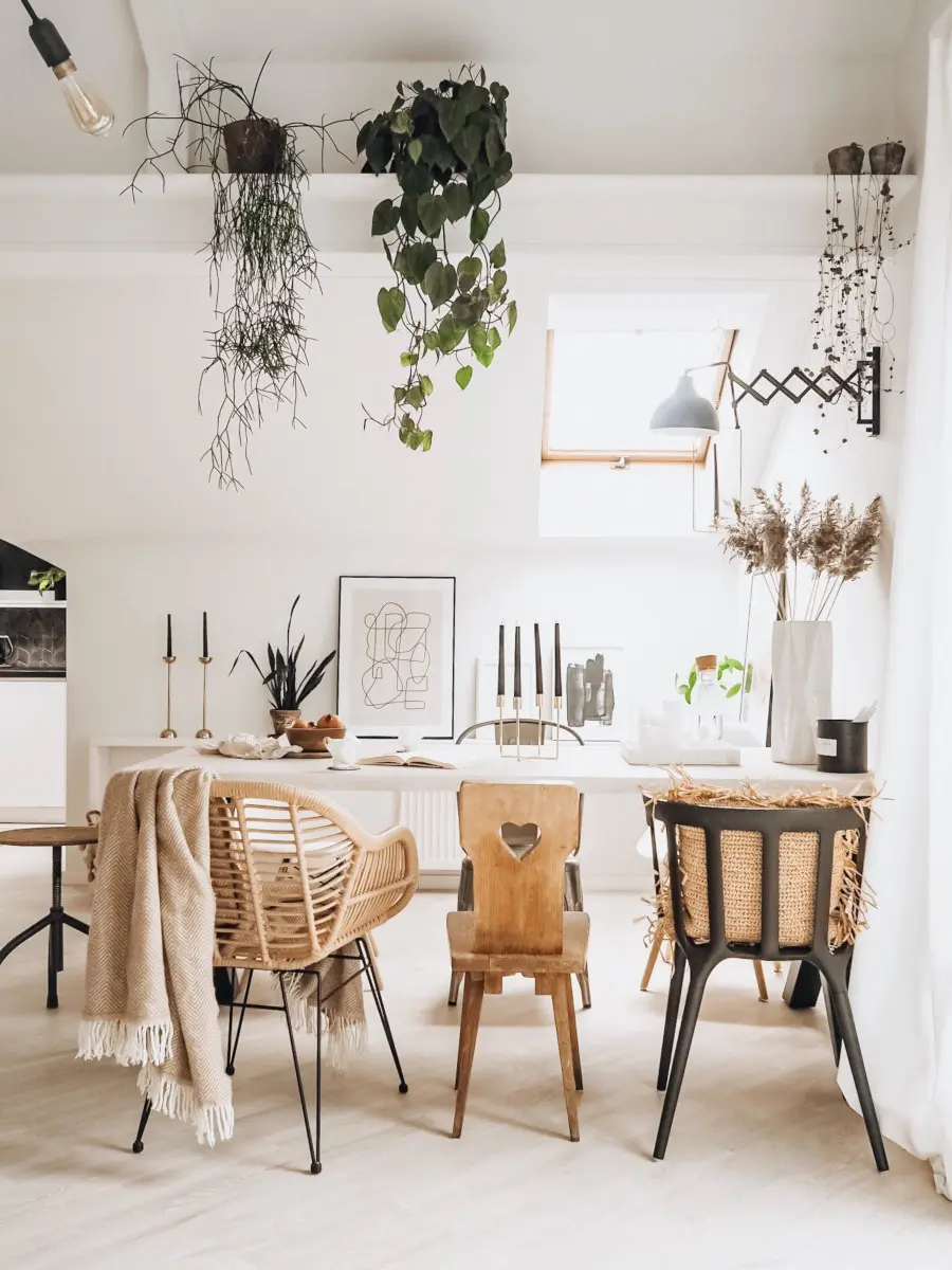 Jadalnia w stylu eklektycznym | źródło: @Gregory.room