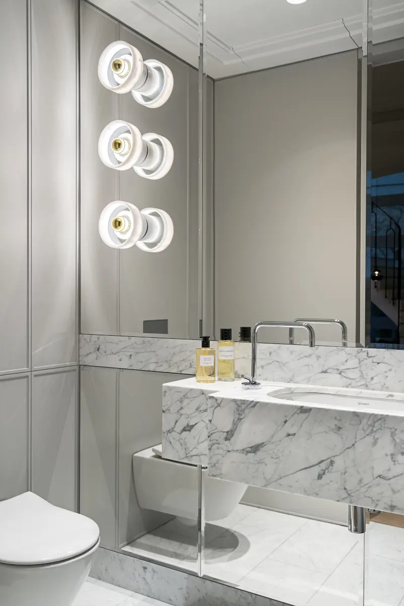 Strefa wc | proj.: Katarzyna Kraszewska, zdj.: Tom Kurek, stylizacja: Eliza Mrozińska, Nina Kalicka