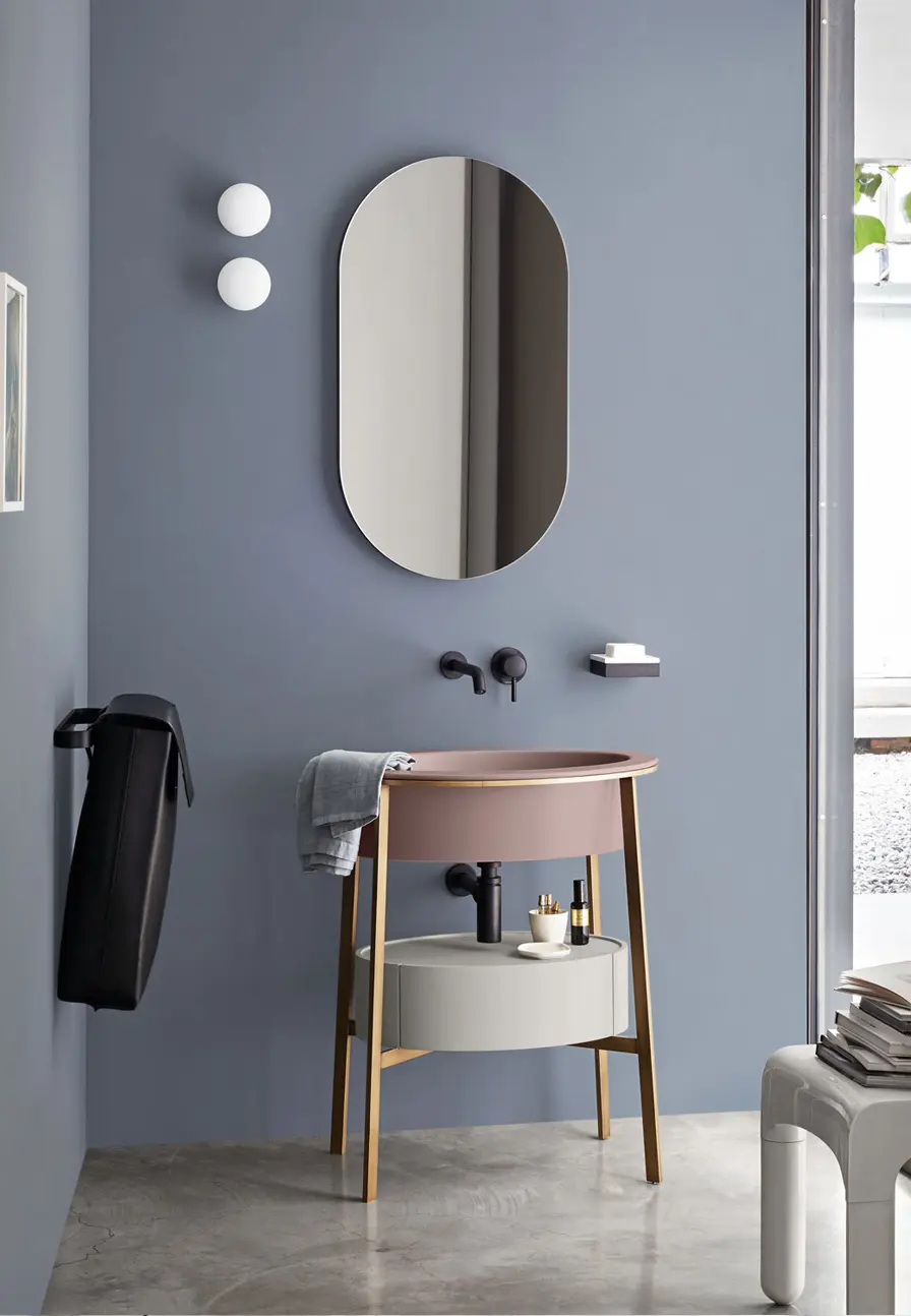 Jednym z najbardziej luksusowych producentów ceramiki występującej w różnych kolorach jest Cielo – brand dostępny w naszych showroomach