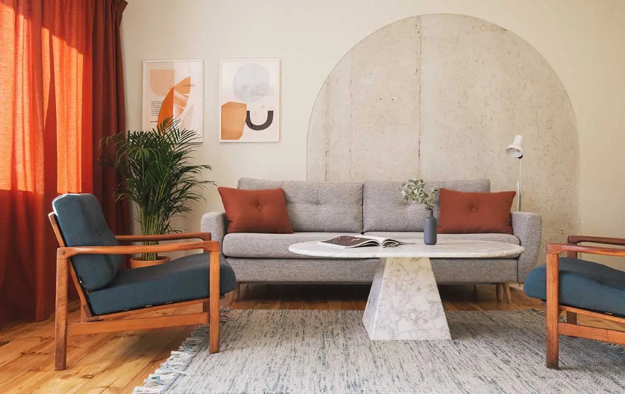 Salon ze stylizowanymi meblami. | Proj. PB Studio; fot. Hanna Połczyńska, kroniki studio