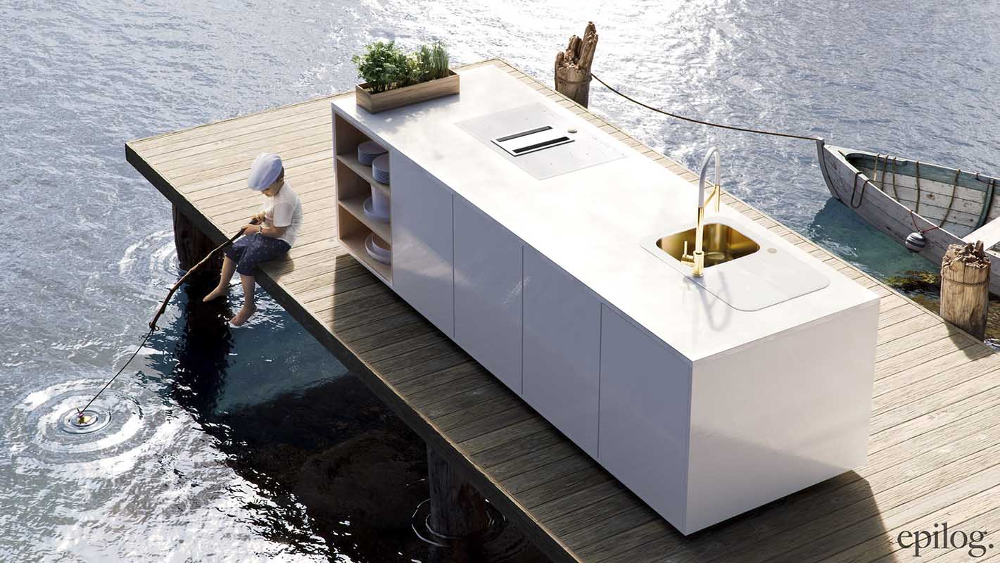 <br>
Scarlet Glen – Lake