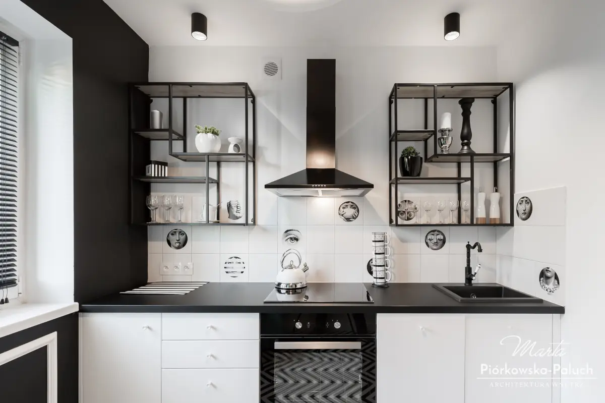 Kuchnia black&white.| Projekt: Marta Piórkowska-Paluch
