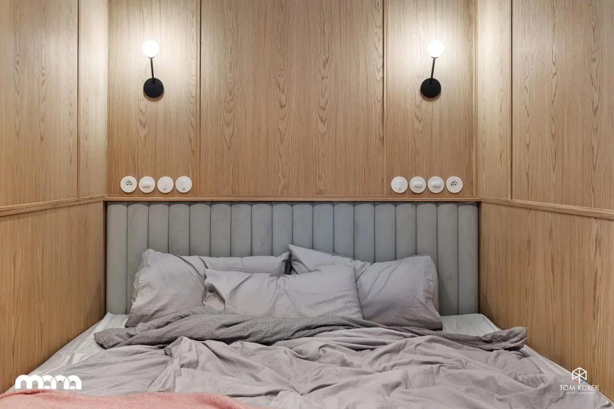 Nawet najmniejsza sypialnia powinna być funkcjonalnie urządzona | proj. Mana Design, zdj. Tom Kurek